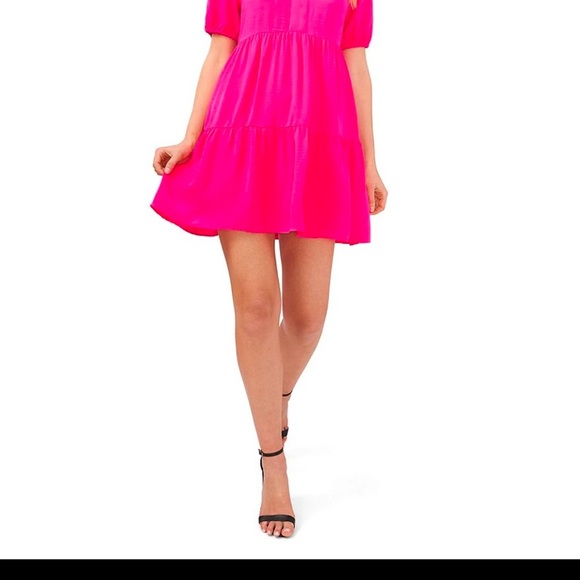 Ruffle Mock V-Neck Short Puffed Sleeve Tiered Mini Dress. Size Medium - Picture 3 of 3